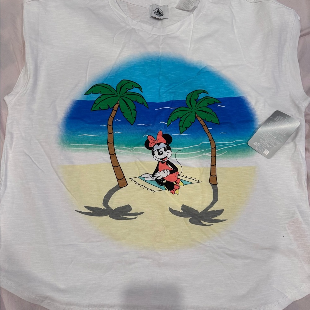 Disney White Muscle Tee with Minnie Mouse and Palm Trees women medium oversized